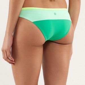 LIKE NEW Lululemon Coastal Om Bikini Bottom Swim